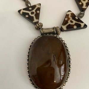 Agate beaded necklace